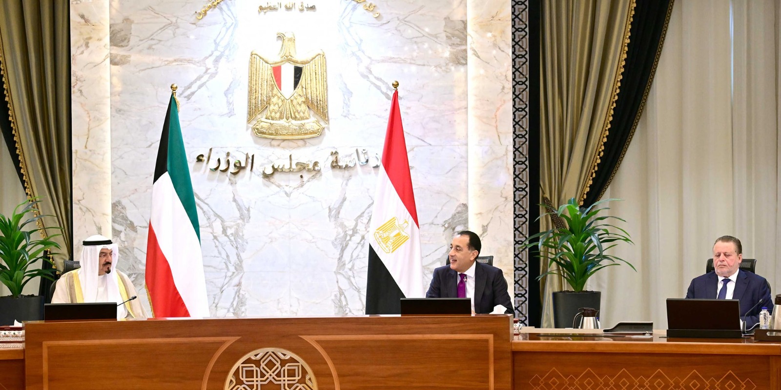رئيسا وزراء مصر والكويت يبحثان تعزيز التعاون الاقتصادي والاستثماري بين البلدين 1 رئيسا وزراء مصر والكويت يبحثان تعزيز التعاون الاقتصادي والاستثماري بين البلدين