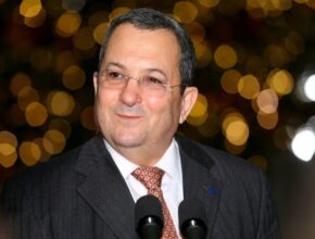 إيهود باراك: ترامب فرض على نتنياهو اتفاق غزة