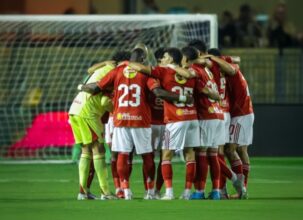 أمطار غزيرة تغرق ملعب مباراة الأهلي وإيجل نوار في دور الـ32 بدوري أبطال إفريقيا