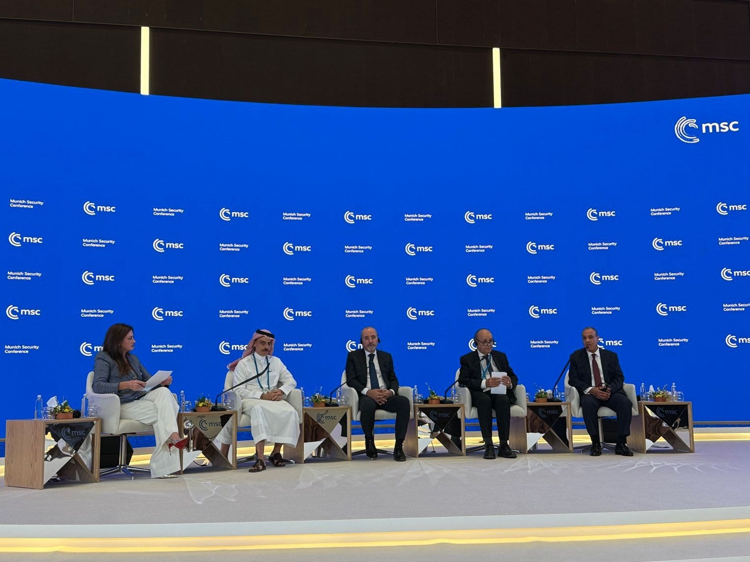مصر تؤكد أهمية حل الدولتين ووقف العدوان الإسرائيلي على غزة في اجتماع قادة ميونخ