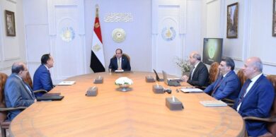 الرئيس السيسي يتابع تنفيذ مشروع مبنى 4 بمطار القاهرة ويؤكد تطوير قطاع الطيران المدني