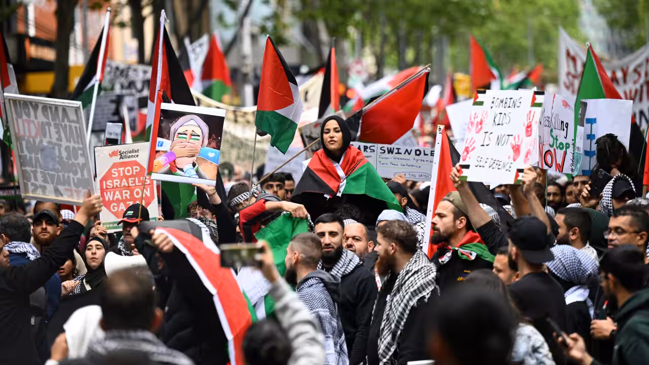 مظاهرات مؤيدة للفلسطينيين تجوب شوارع أستراليا بعد وقف إطلاق النار في غزة