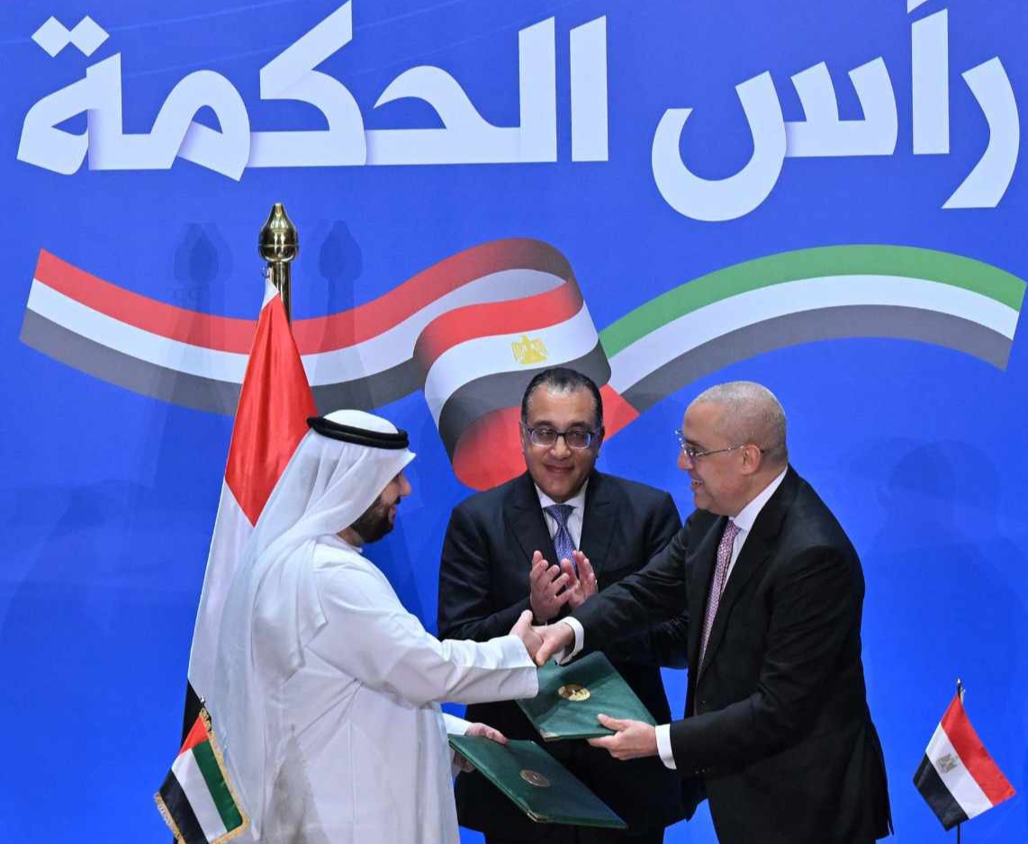 الاقتصاد المصري بعد عامين من صفقة رأس الحكمة.. 12 ألف مصنع ينتظر "الإنعاش" 1 الاقتصاد المصري بعد عامين من صفقة رأس الحكمة.. 12 ألف مصنع ينتظر "الإنعاش"