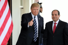 ترامب يشيد بقوة السيسي ودوره في السلام خلال زيارته شرم الشيخ
