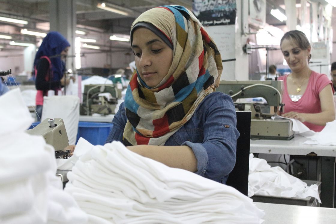 قفزة تشريعية غير مسبوقة.. 8 مواد في قانون العمل الجديد تضع مصر في مصاف الدول المتقدمة في حماية الأم العاملة