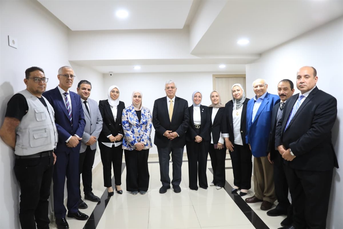 وزير التعليم العالي يتفقد مبنى الوزارة ويؤكد تطوير الخدمات للطلاب والمواطنين 1 وزير التعليم العالي يتفقد مبنى الوزارة ويؤكد تطوير الخدمات للطلاب والمواطنين