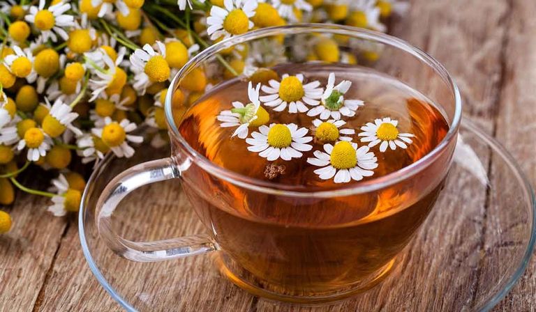 6 مشروبات طبيعية تهدئ العقل والجسم وتساعد على الاسترخاء وتحسين النوم 1 6 مشروبات طبيعية تهدئ العقل والجسم وتساعد على الاسترخاء وتحسين النوم