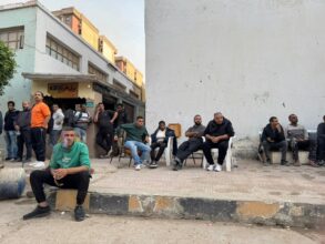 انهيار طاقم مسلسل رمضاني بعد حريق هائل في استوديو مصر بالمريوطية