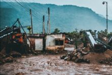 سريلانكا تنشر الجيش لإغاثة المتضررين من الفيضانات.. ارتفاع عدد القتلى إلى 56