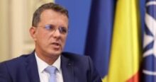 وزير الدفاع الروماني يستقيل بعد كشف معلومات غير دقيقة في سيرته الذاتية