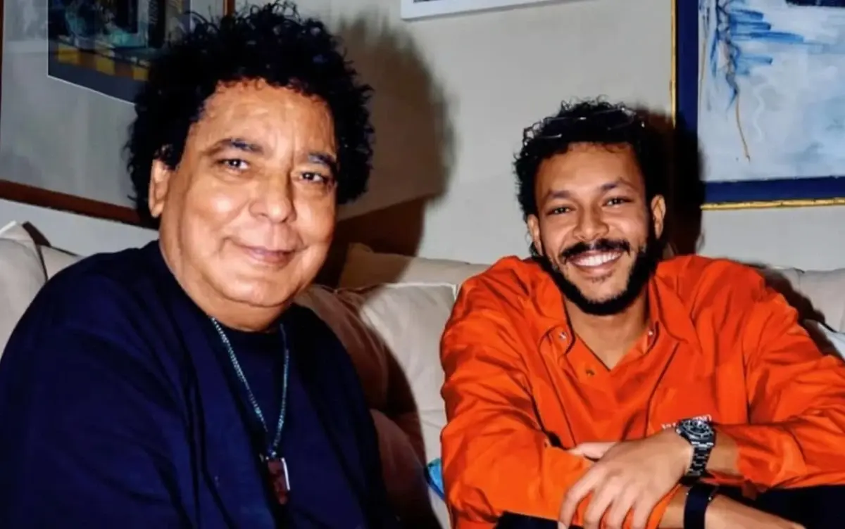 بعد نجاح كلام فرسان مع محمد منير.. ويجز يستعد لطرح الجزء الثاني من ألبوم عقارب 1 بعد نجاح كلام فرسان مع محمد منير.. ويجز يستعد لطرح الجزء الثاني من ألبوم عقارب