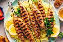 طريقة عمل كفتة الدجاج: مذاق خفيف وقيمة غذائية عالية