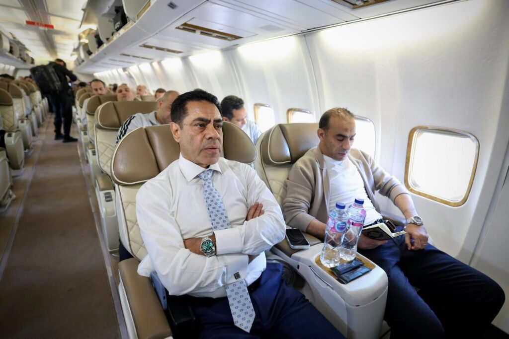 مشاهد طريفة ورحلة هادئة.. بعثة الأهلي تطير إلى المغرب لمواجهة الجيش الملكي في دوري الأبطال