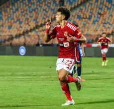 إمام عاشور جاهز للعودة.. نجم الأهلي ضمن حسابات توروب لمواجهة شبيبة القبائل بعد التعافي الكامل من الإصابة