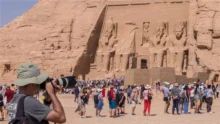 مصر تضع السياحة في صدارة الأولويات: تسهيلات جديدة للمستثمرين والسائحين