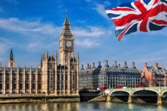 اقتصاد بريطانيا يتباطأ: نمو ضعيف بنسبة 0.1% في الربع الثالث بسبب هجوم إلكتروني على جاجوار لاند روفر