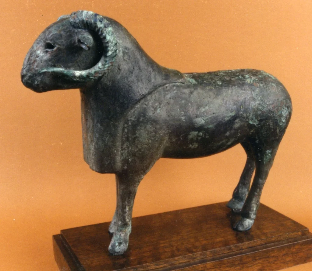 مصر تسترد 36 قطعة أثرية من الولايات المتحدة في إنجاز جديد لحماية التراث والحضارة المصرية 8 مصر تسترد 36 قطعة أثرية من الولايات المتحدة في إنجاز جديد لحماية التراث والحضارة المصرية