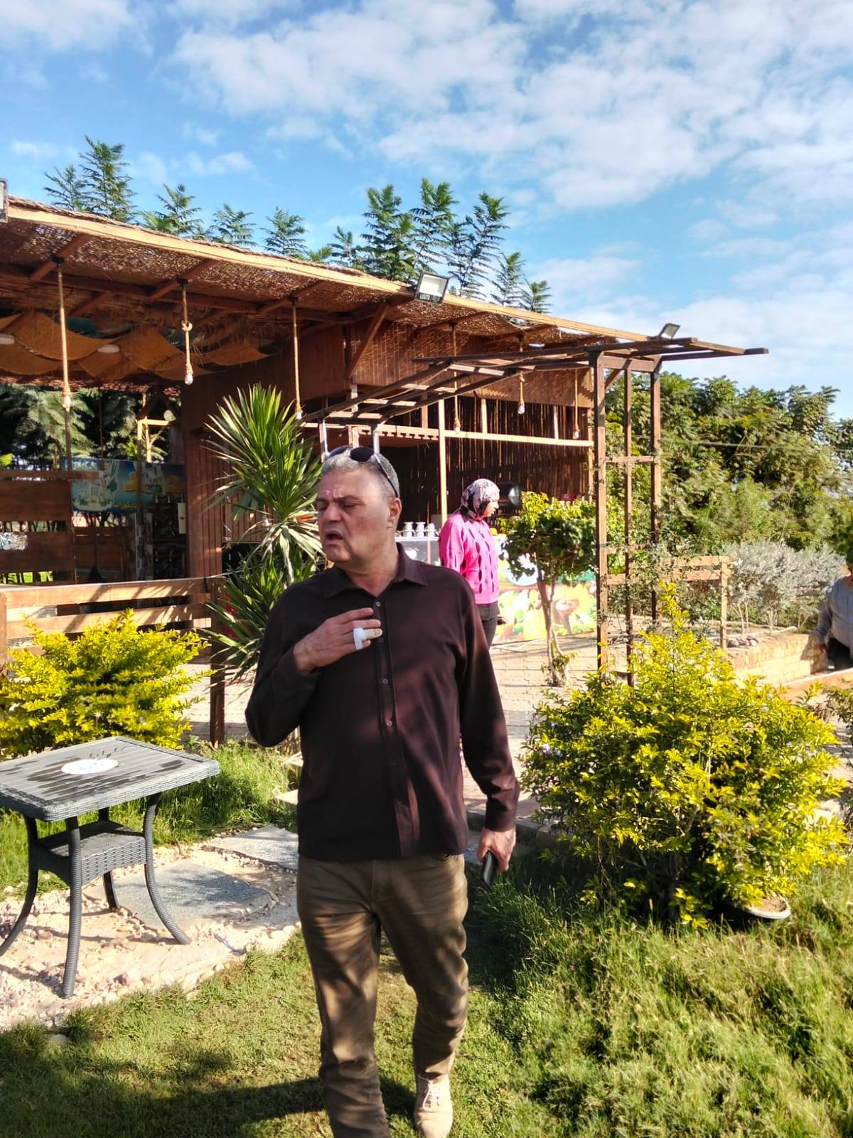 إزالة كافيتريا مخالفة على أرض أملاك الدولة بالقناطر الخيرية 1 إزالة كافيتريا مخالفة على أرض أملاك الدولة بالقناطر الخيرية