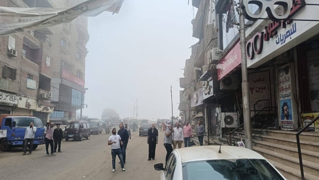 رئيس مركز ومدينة القناطر الخيرية يتابع إزالة الدعاية الانتخابية خلال فترة الصمت