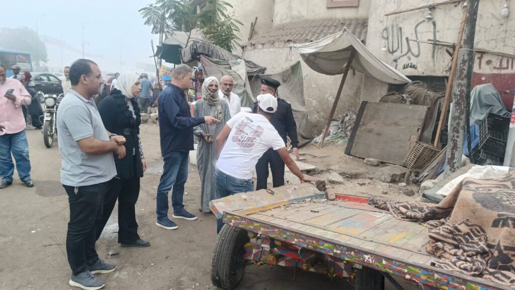 القناطر الخيرية تشن حملة مكبرة لرفع الإشغالات واستعادة الانضباط بالشوارع