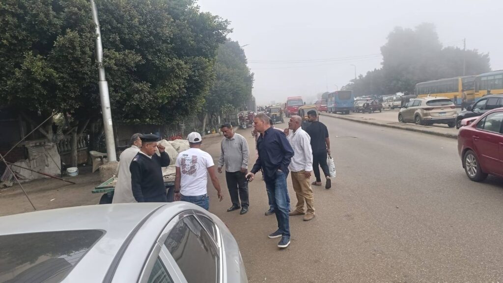 القناطر الخيرية تشن حملة مكبرة لرفع الإشغالات واستعادة الانضباط بالشوارع