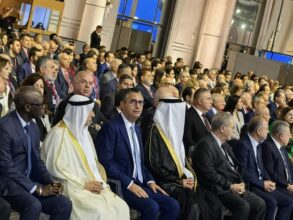 وزير التموين يشارك في الجلسة الافتتاحية لمؤتمر "بيروت وان" بحضور الرئيس اللبناني 2 وزير التموين يشارك في الجلسة الافتتاحية لمؤتمر "بيروت وان" بحضور الرئيس اللبناني