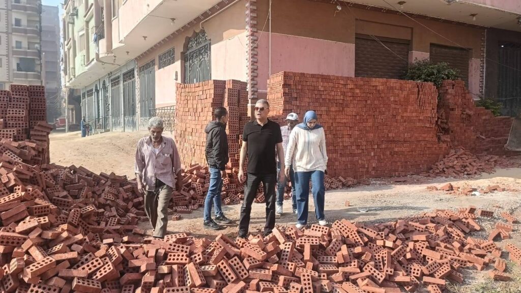 ضبط ومصادرة مواد بناء مخالف في القناطر الخيرية