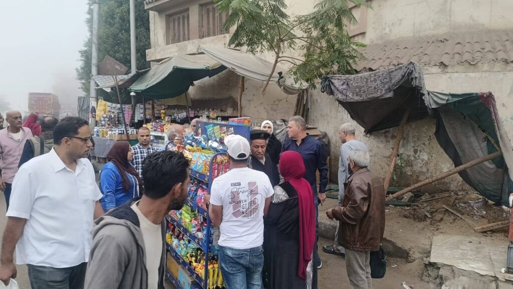 القناطر الخيرية تشن حملة مكبرة لرفع الإشغالات واستعادة الانضباط بالشوارع