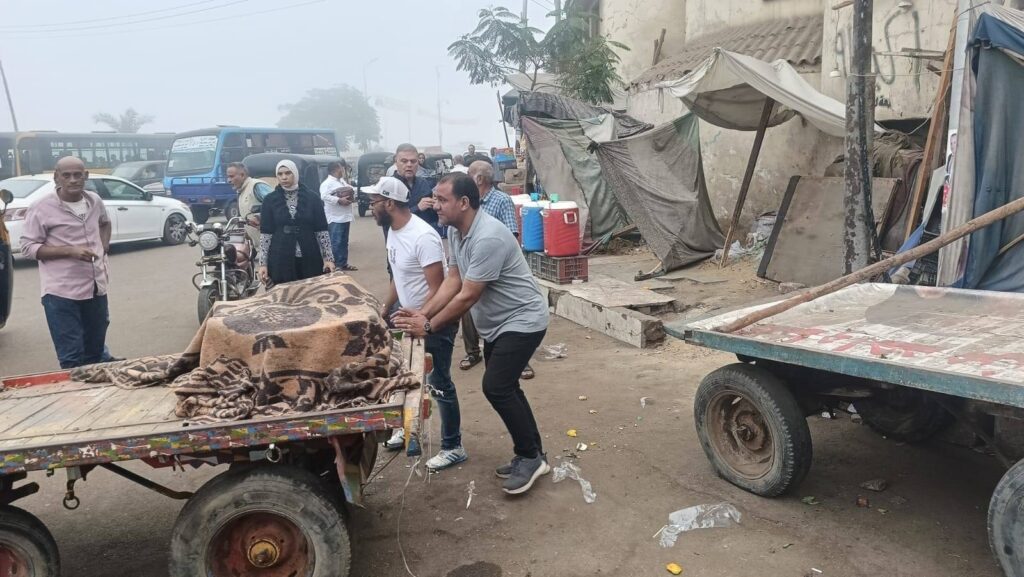 القناطر الخيرية تشن حملة مكبرة لرفع الإشغالات واستعادة الانضباط بالشوارع