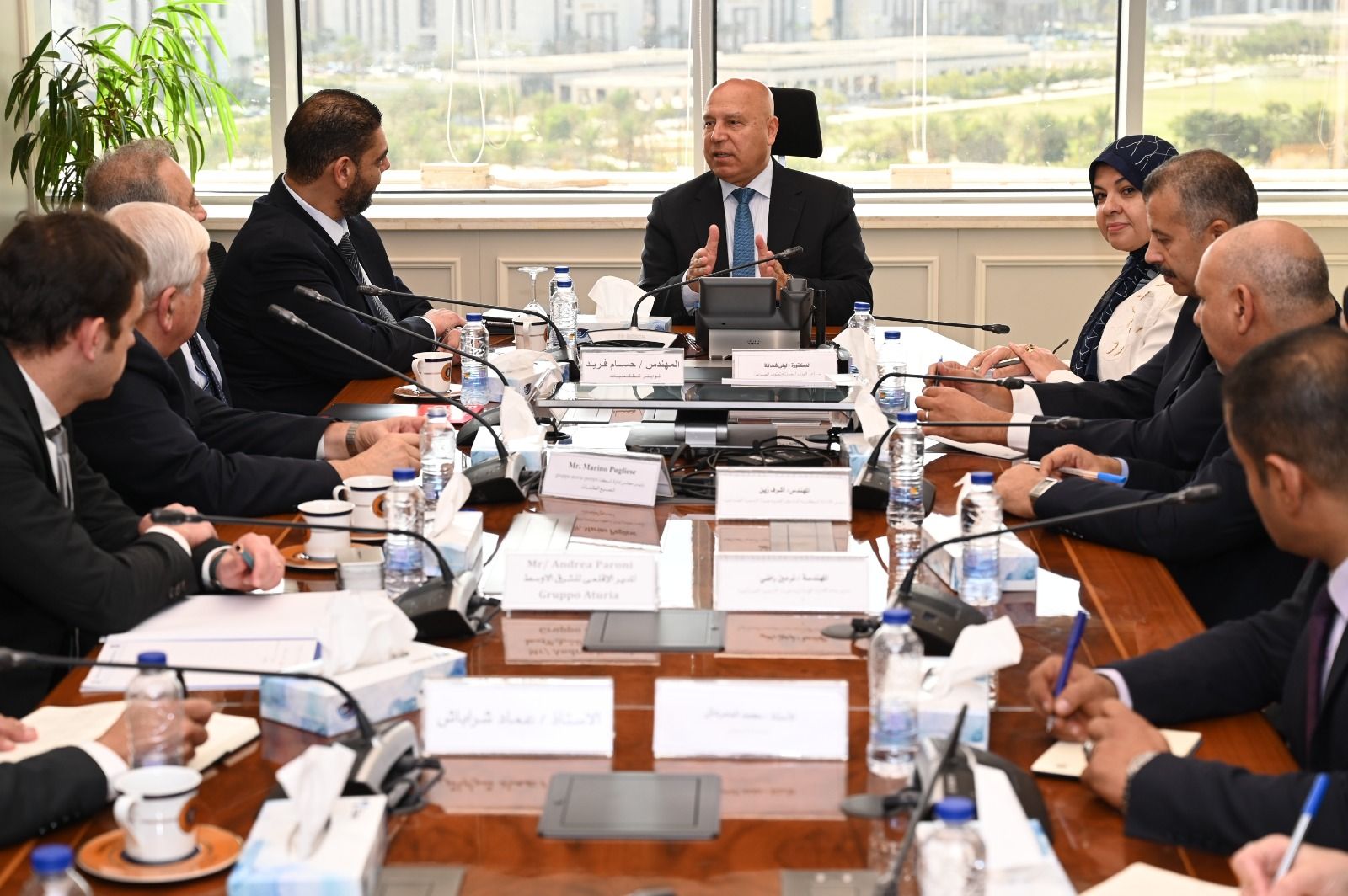 وزير الصناعة يلتقي ممثلي شركات إيطالية لتطوير مشروع تصنيع المضخات الكهربائية في مصر