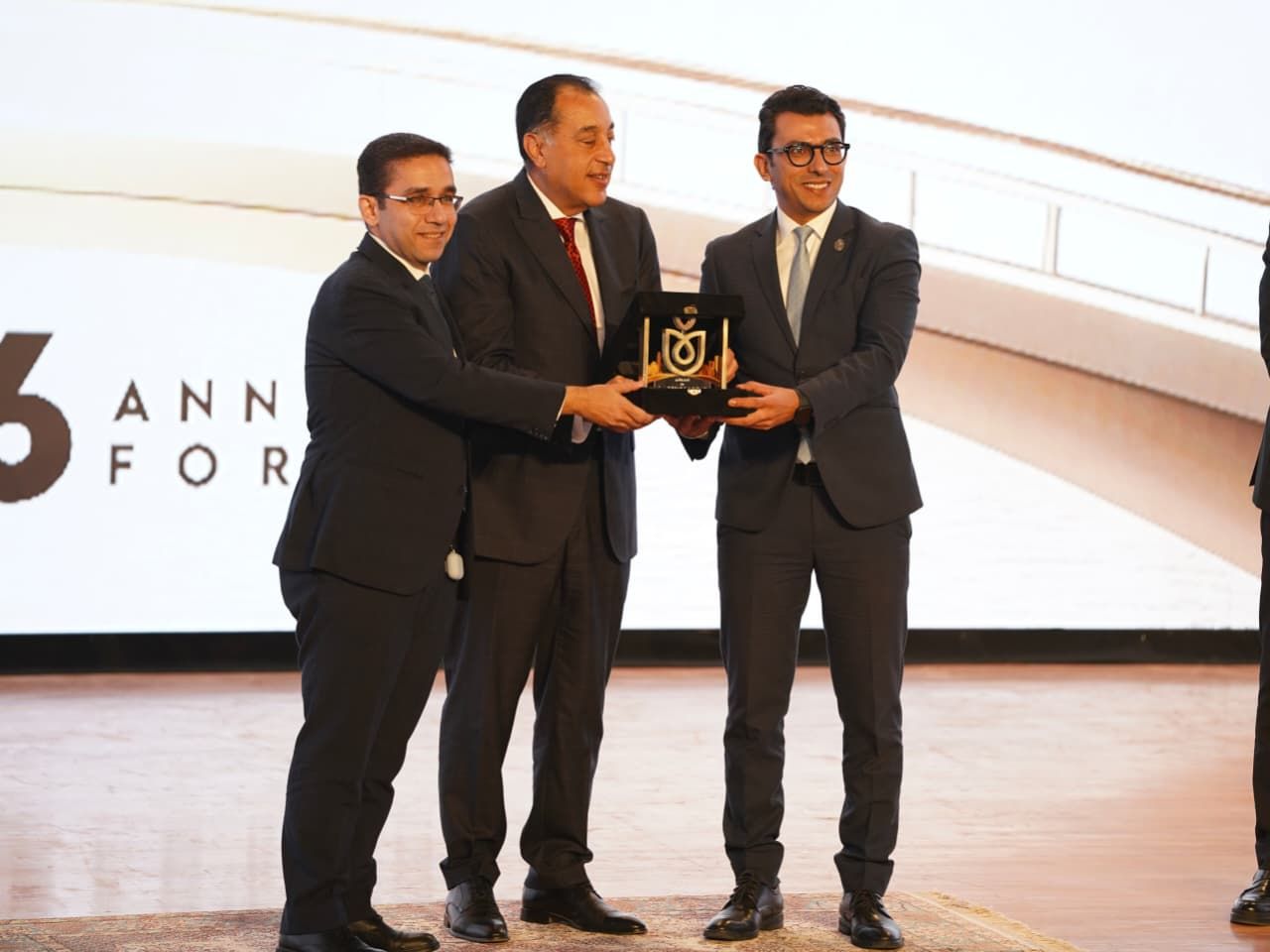 بحضور رئيس الوزراء.. إعلان نتائج جوائز التميز بالهيئة العامة للرعاية الصحية لعام 2025 1 بحضور رئيس الوزراء.. إعلان نتائج جوائز التميز بالهيئة العامة للرعاية الصحية لعام 2025