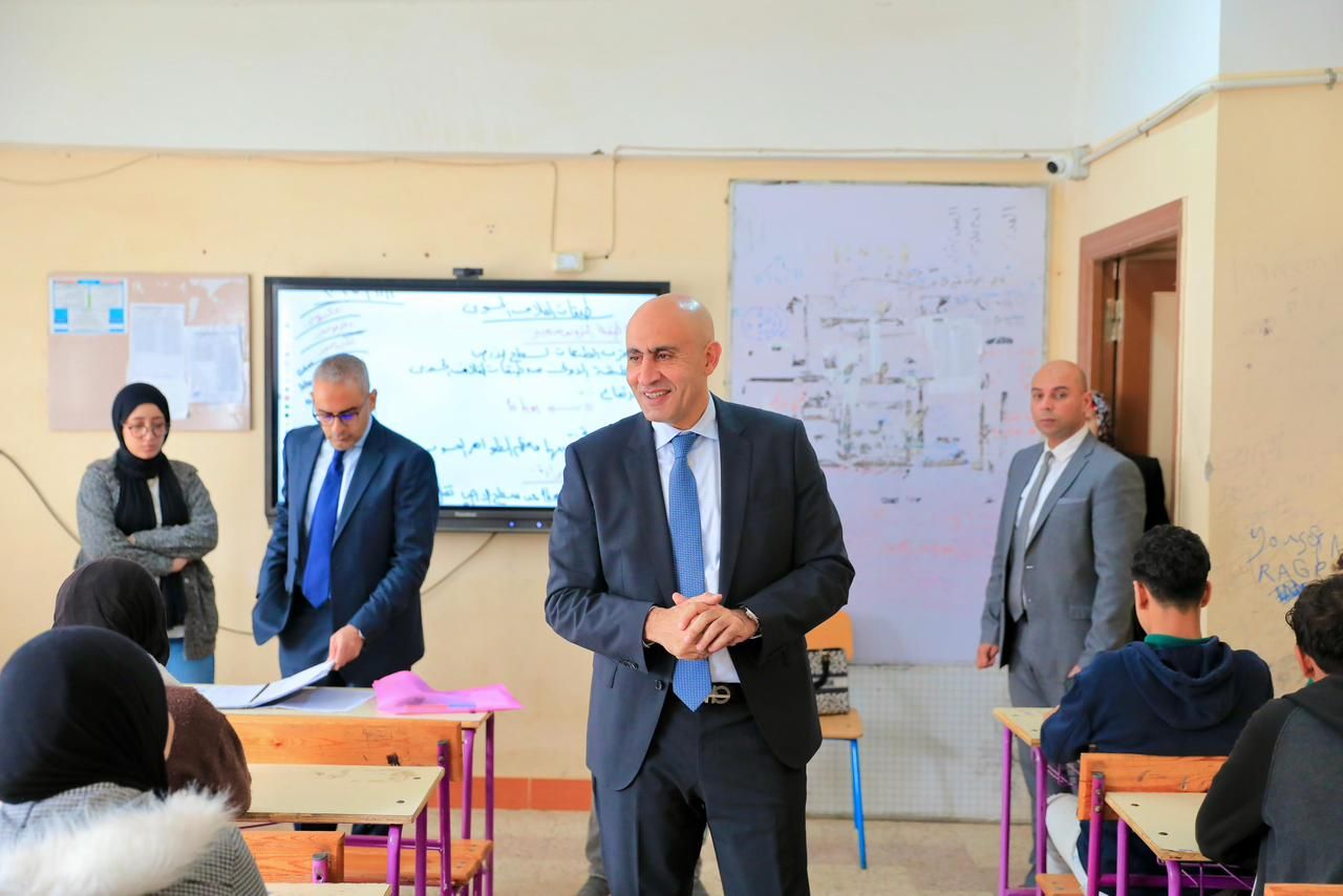 وزير التربية والتعليم يجري زيارة مفاجئة لعدد من مدارس دمياط 
