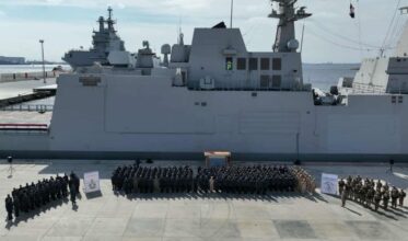 انطلاق التدريب البحري المشترك "الموج الأحمر 8" بين مصر والسعودية وعدد من الدول العربية 9 انطلاق التدريب البحري المشترك "الموج الأحمر 8" بين مصر والسعودية وعدد من الدول العربية