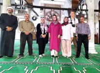 وفد إيطالي يزور مسجد الملك قايتباي الأثري بالفيوم للتعرف على التراث الإسلامي