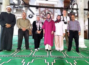 وفد إيطالي يزور مسجد الملك قايتباي الأثري بالفيوم للتعرف على التراث الإسلامي