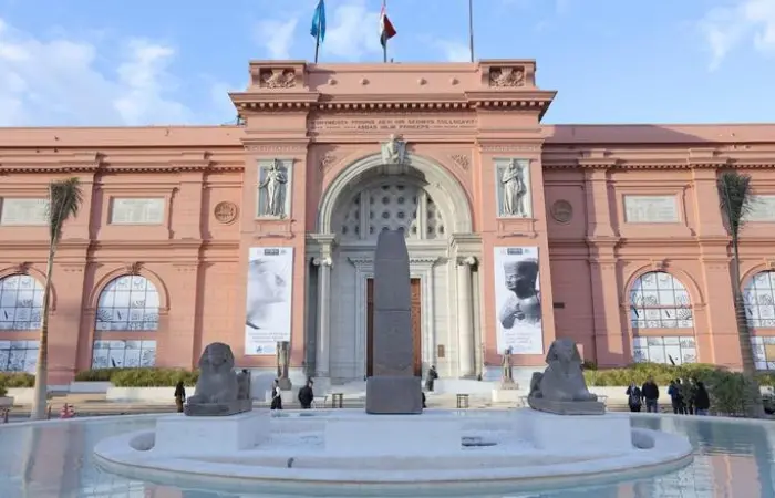 السياحة والآثار تنفي تحويل المتحف المصري بالتحرير إلى فندق وتؤكد استمرار تطويره