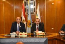 محافظ أسيوط ورئيس جهاز تنمية المشروعات يبحثان دعم الصناعات التحويلية.