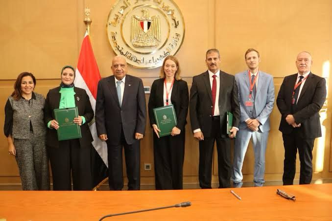 اتفاقية مبادلة ديون مصرية ألمانية بقيمة 50 مليون يورو لزيادة مساهمة الطاقات المتجددة 1 اتفاقية مبادلة ديون مصرية ألمانية بقيمة 50 مليون يورو لزيادة مساهمة الطاقات المتجددة