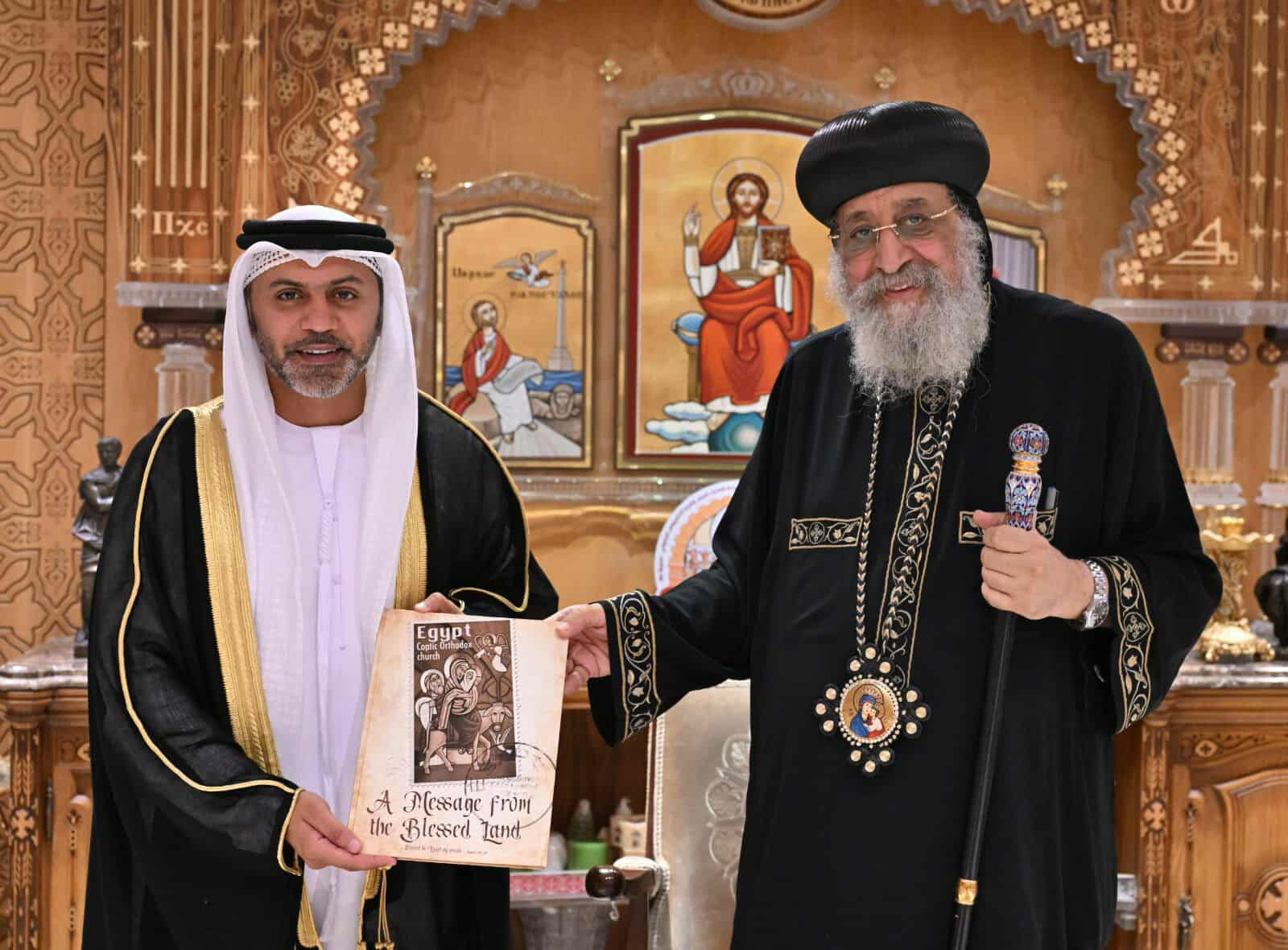 سفير الإمارات والبابا تواضروس يؤكدان أهمية الحوار والتعايش