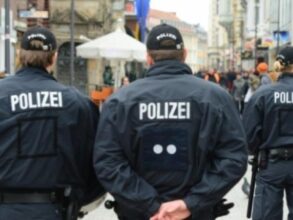 اعتقال لبناني في ألمانيا بتهمة شراء أسلحة لحماس لاستهداف مؤسسات يهودية