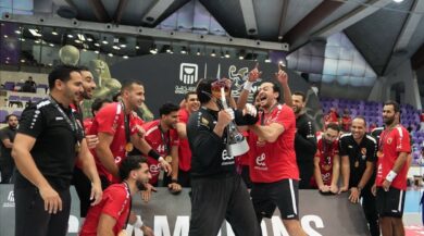 الأهلي بطل السوبر المصري لكرة اليد بعد فوز مستحق على سموحة في الإمارات 3 الأهلي بطل السوبر المصري لكرة اليد بعد فوز مستحق على سموحة في الإمارات