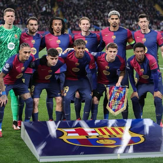 برشلونة يستأنف مشواره بـ 3 مواجهات نارية في "كامب نو".. فرصة ذهبية للانقضاض على صدارة الليجا! 1 برشلونة يستأنف مشواره بـ 3 مواجهات نارية في "كامب نو".. فرصة ذهبية للانقضاض على صدارة الليجا!