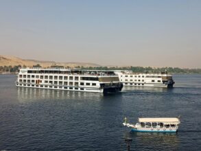 انطلاق الموسم الشتوي.. الحركة السياحية تنتعش على المراسي النيلية بأسوان 2 انطلاق الموسم الشتوي.. الحركة السياحية تنتعش على المراسي النيلية بأسوان