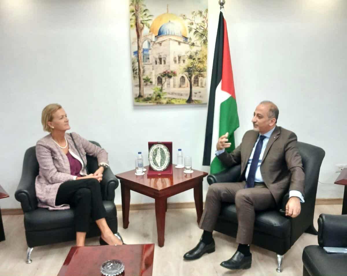 فلسطين والاتحاد الأوروبي يبحثان قرار مجلس الأمن وسبل استدامة وقف إطلاق النار بغزة 1 فلسطين والاتحاد الأوروبي يبحثان قرار مجلس الأمن وسبل استدامة وقف إطلاق النار بغزة