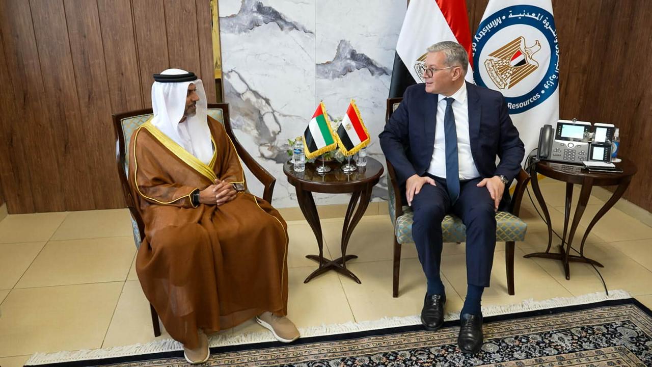 مصر والإمارات تبحثان تعزيز التعاون في البترول والغاز وتطوير الشراكة الاستثمارية 1 مصر والإمارات تبحثان تعزيز التعاون في البترول والغاز وتطوير الشراكة الاستثمارية