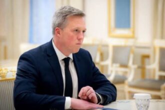 تحذير أمريكي في كييف: روسيا تُخزّن صواريخ بعيدة المدى لتشكل "تهديداً مباشراً لأوروبا" 2 تحذير أمريكي في كييف: روسيا تُخزّن صواريخ بعيدة المدى لتشكل "تهديداً مباشراً لأوروبا"