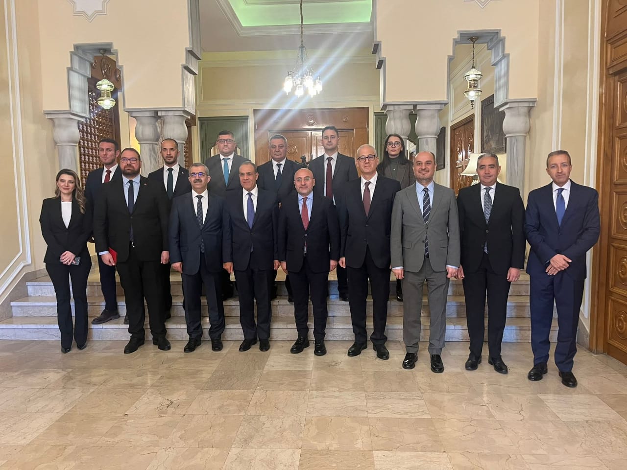 وزير الخارجية يشارك في جلسة نقاشية بتركيا حول العلاقات الثنائية والأوضاع الإقليمية