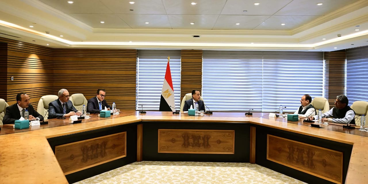 مدبولي يبحث مع وزير الصحة الهندي تعزيز التعاون في صناعة الأدوية والأسمدة 1 مدبولي يبحث مع وزير الصحة الهندي تعزيز التعاون في صناعة الأدوية والأسمدة