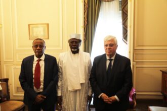 وزير التعليم العالي يبحث مع نظيره التشادي تعزيز التعاون الأكاديمي والبحثي بين البلدين 4 وزير التعليم العالي يبحث مع نظيره التشادي تعزيز التعاون الأكاديمي والبحثي بين البلدين