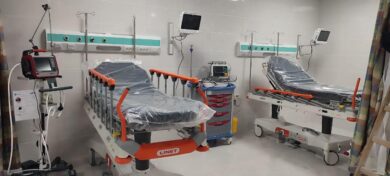 وزير الصحة يتلقى تقريرًا عن متابعة 46 مشروعًا صحيًا بـ11 محافظة